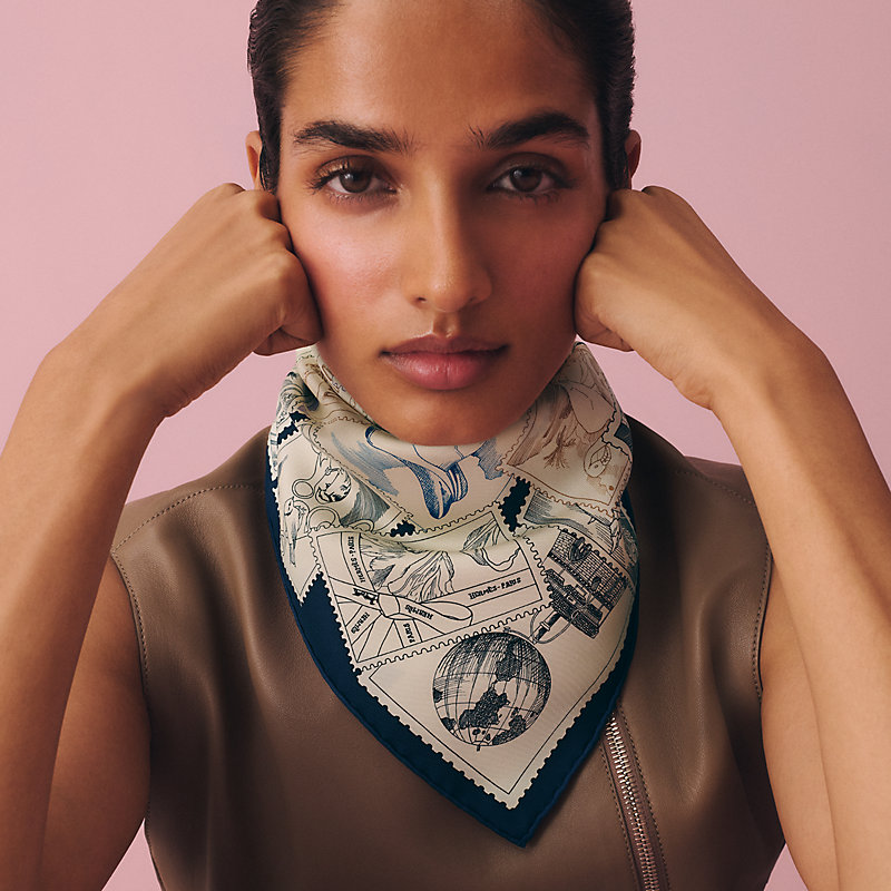 Le Philateliste du Faubourg Detail scarf 45 | Hermès USA